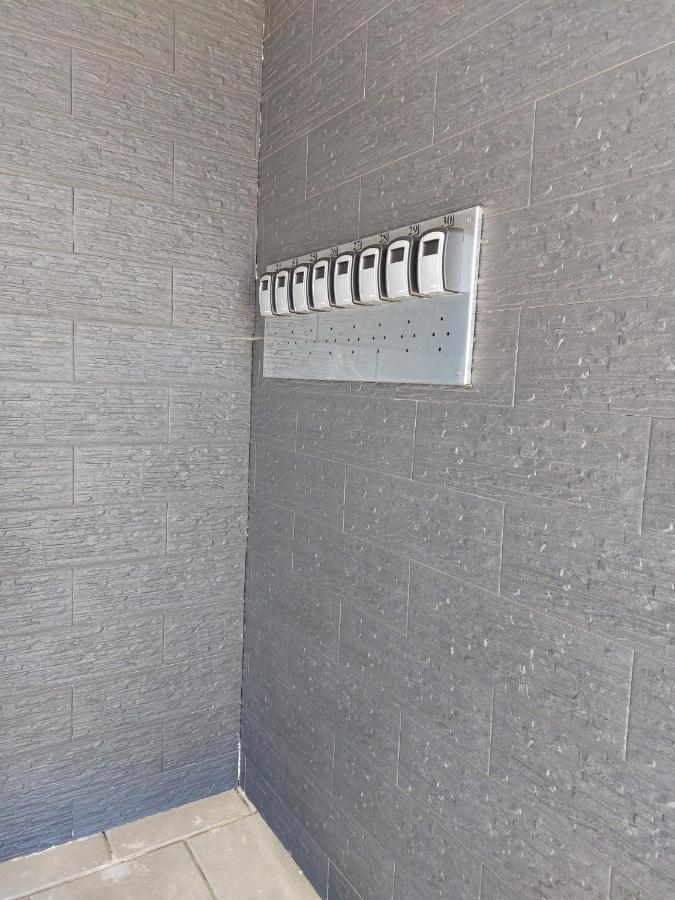 Ferienwohnung Apartalux Oradea Exterior foto